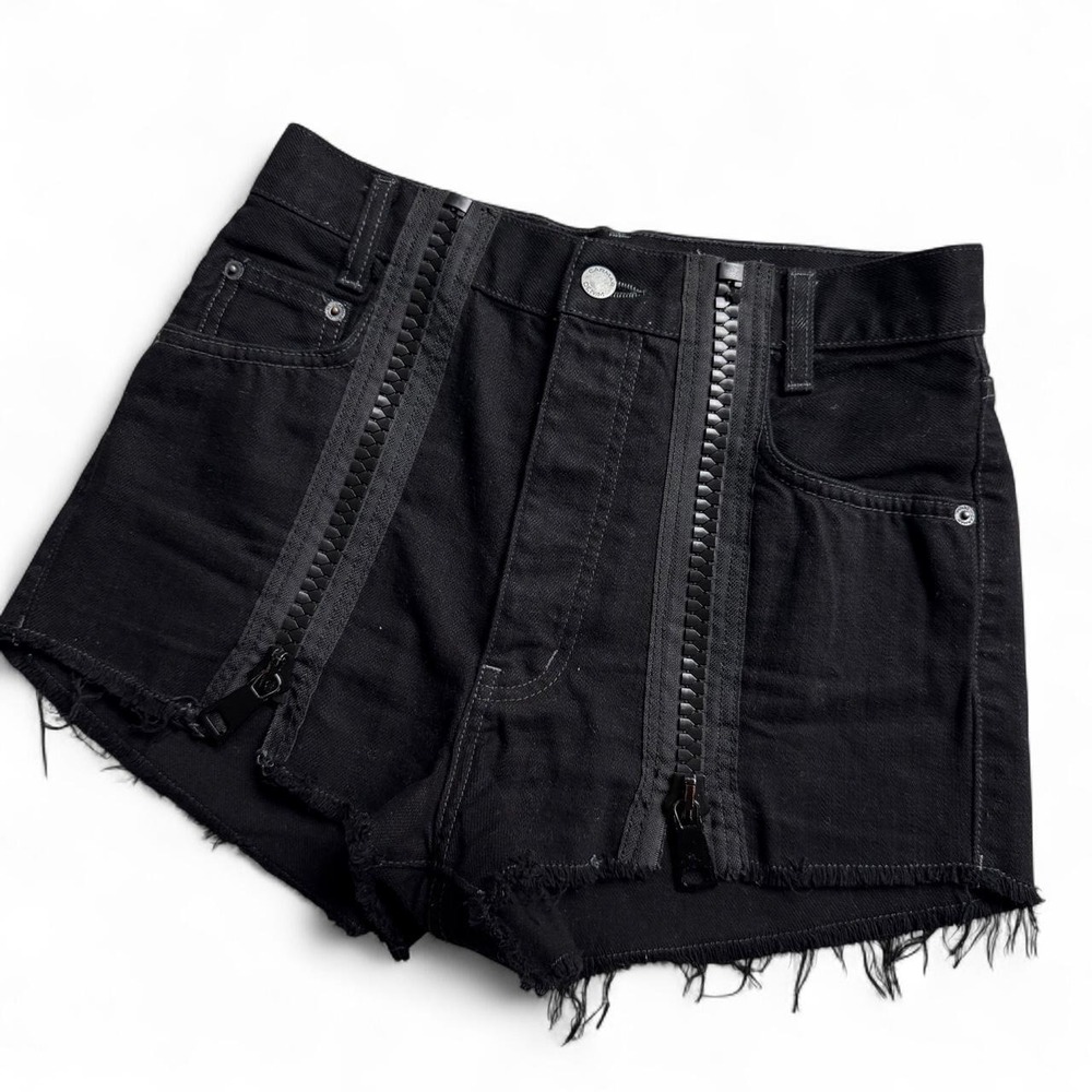 CARMAR - LF - Black Zipper Denim Shorts - Size 26